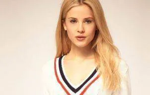 FOTO Modele de pulovere-rochie