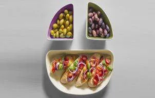 Sarbatoarea din bucatarie! Set modern multicolor de servire din trei piese