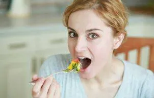 Nu-ti place carnea? Legume si fructe cu care sa o inlocuiesti!