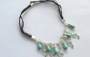 Coliere handmade – cadouri ideale pentru Craciun