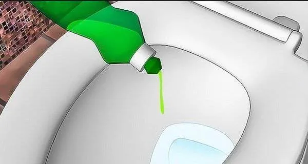 Detergentul pentru vase, mai util decat credeai. La ce il mai poti intrebuinta