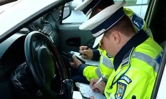 De miercuri, e obligatoriu! Amenzi de până la 2.500 lei