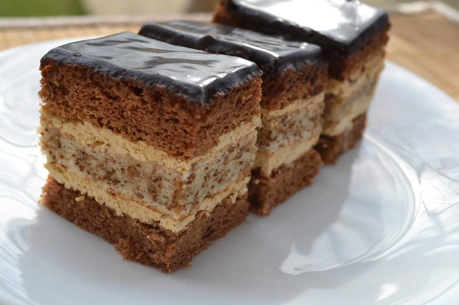 Retetele Tale: Prajitura cu castane si crema de cafea