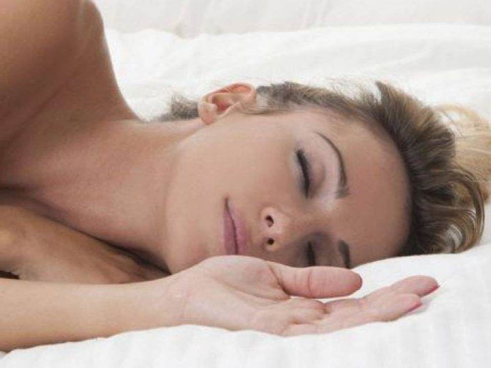 De ce nu este bine sa dormi machiata