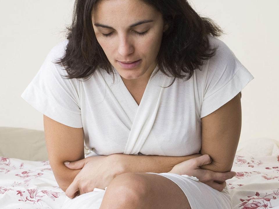 3 remedii eficiente pentru sindromul premenstrual