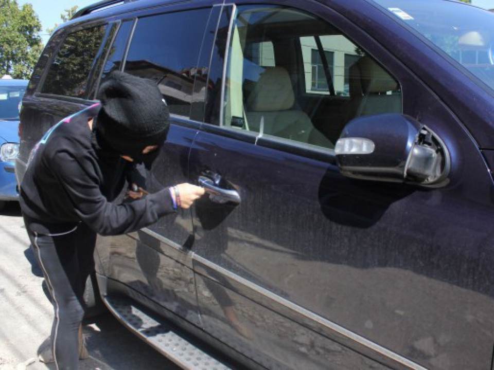 Trucuri folosite de hoti si cum sa te protejezi de acestia