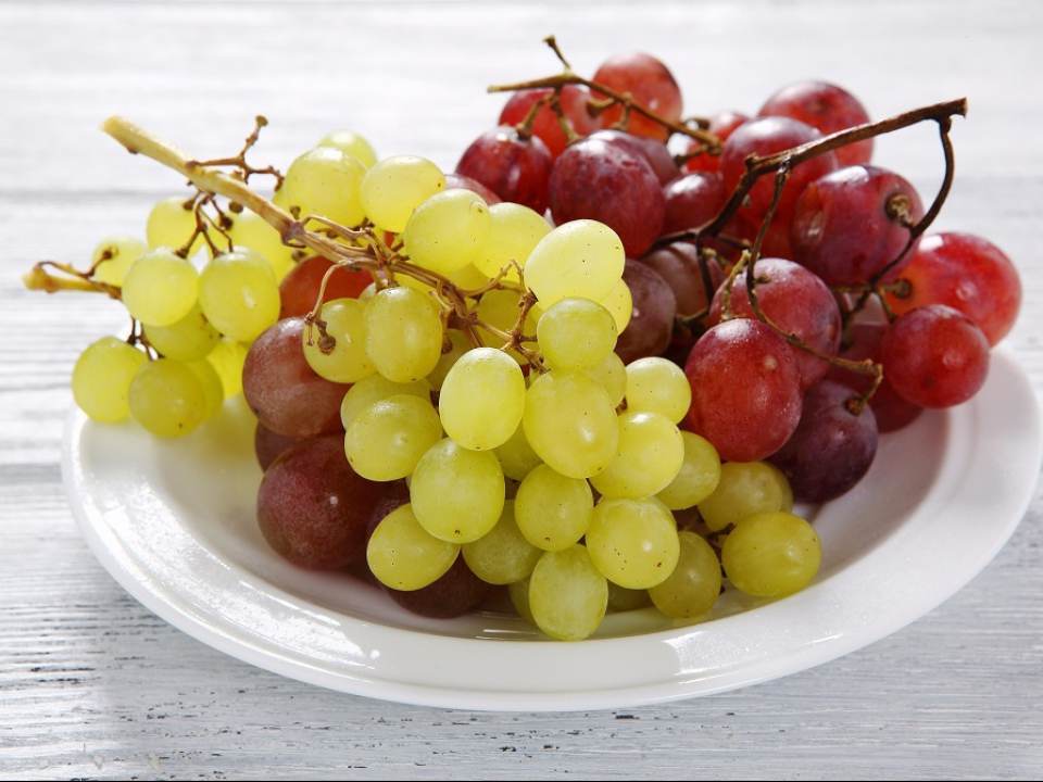 Atentie mamici! Lista alimentelor cu care copiii se pot ineca usor