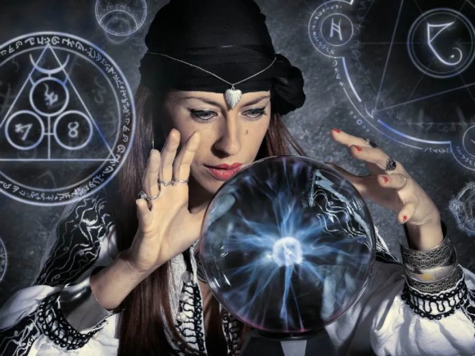 Horoscopul tiganesc pentru primele 2 luni! Fecioarele dau lovitura in prima parte a lui 2018