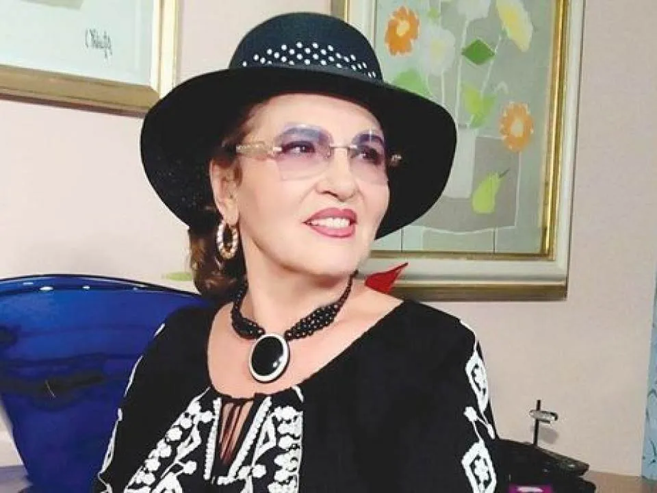 Amestecul minune care a scapat-o pe Irina Loghin de gusa