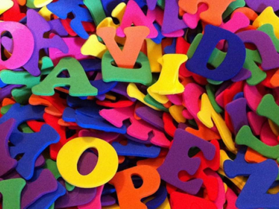 Ce spune initiala prenumelui despre tine! Afla semnificatia ascunsa