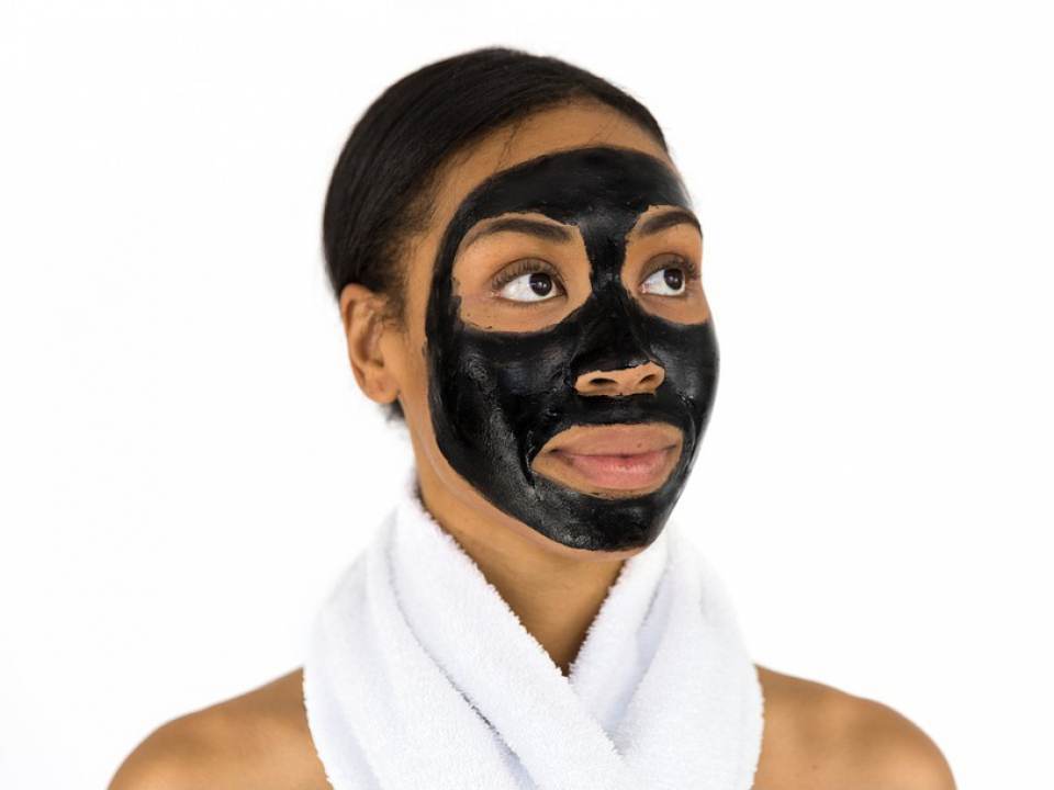 Cum sa scapi de acnee – trei masti naturale, pe care trebuie sa le incerci acasa