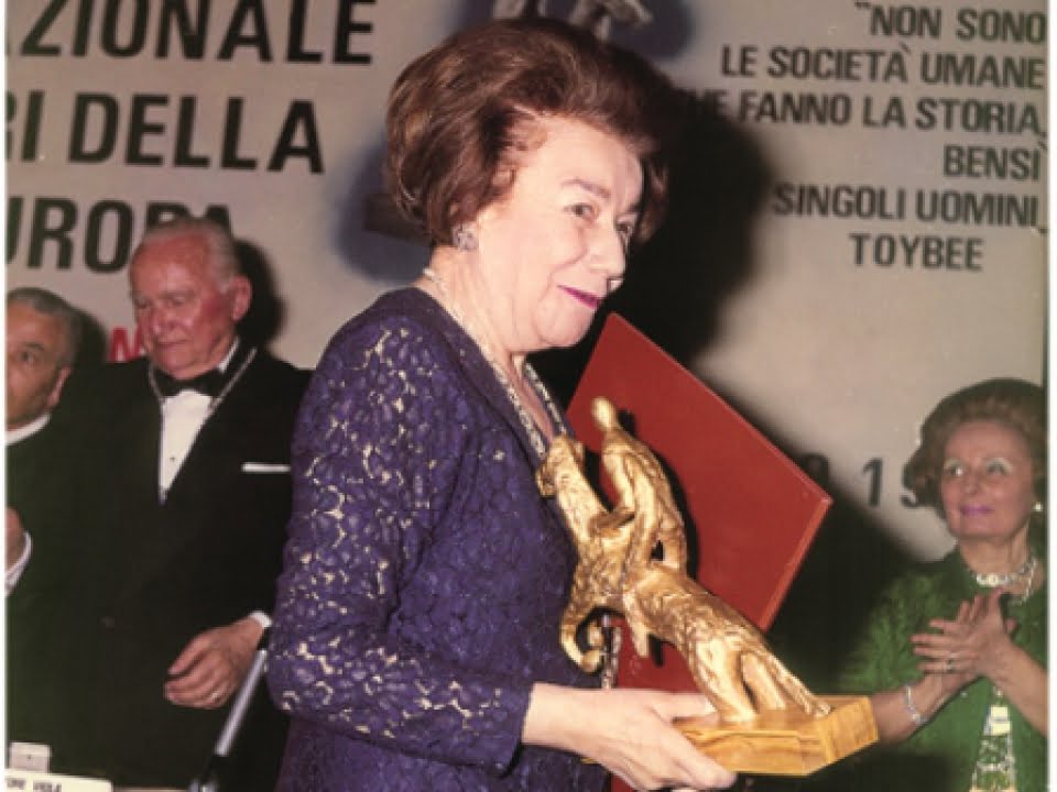 Dieta Anei Aslan! Ce manca aceasta si care erau regulile ei in ceea ce priveste regimul alimentar