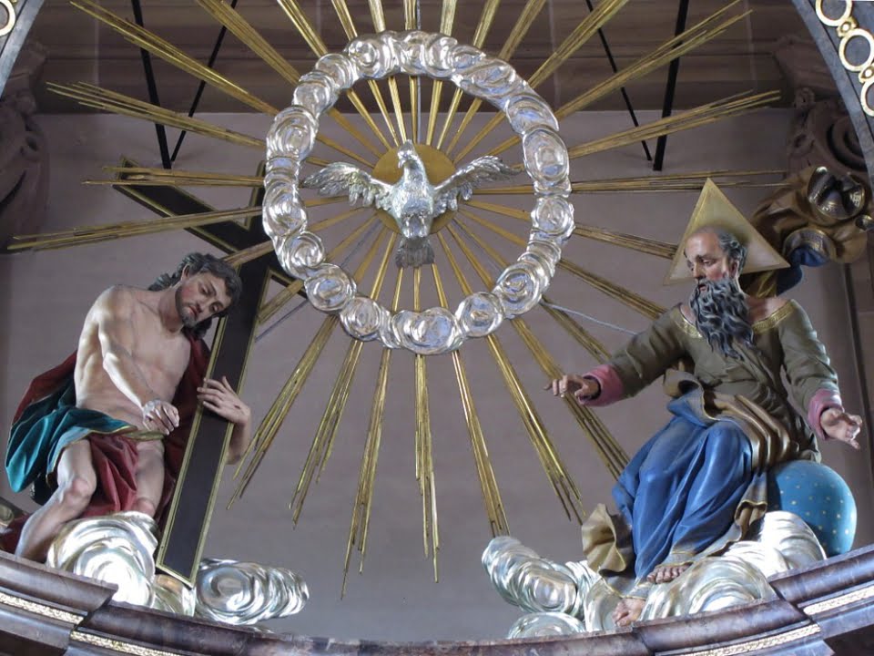 Rugaciunea catre Sfanta Treime! Rosteste-o cand te simti coplesit si vei gasi linistea