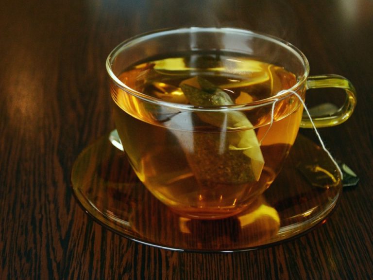 Ce se intampla in organismul tau daca bei o cana cu ceai din frunze de gutui!