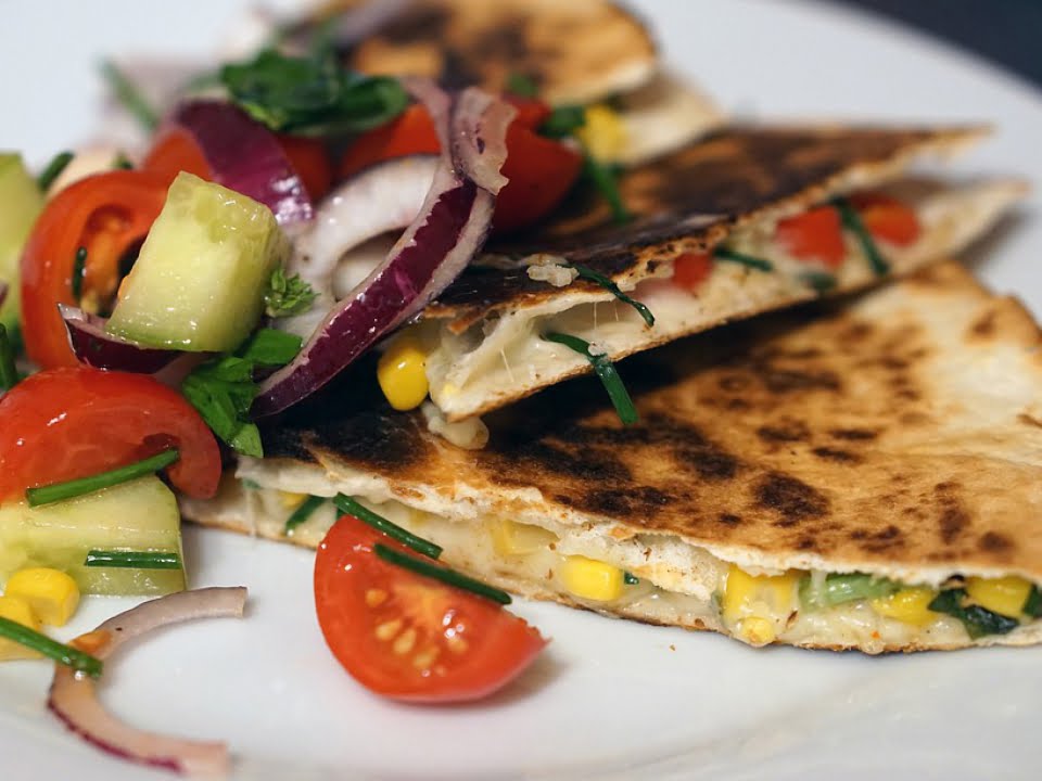 Rasfata-ti simturile! Cum sa gatesti quesadilla cu pui