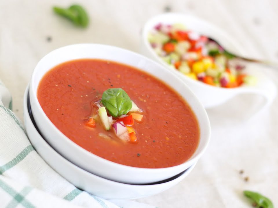 Supa rece de rosii! Secretul pe care trebuie sa-l stie orice gospodina ca sa iasa super delicioasa!