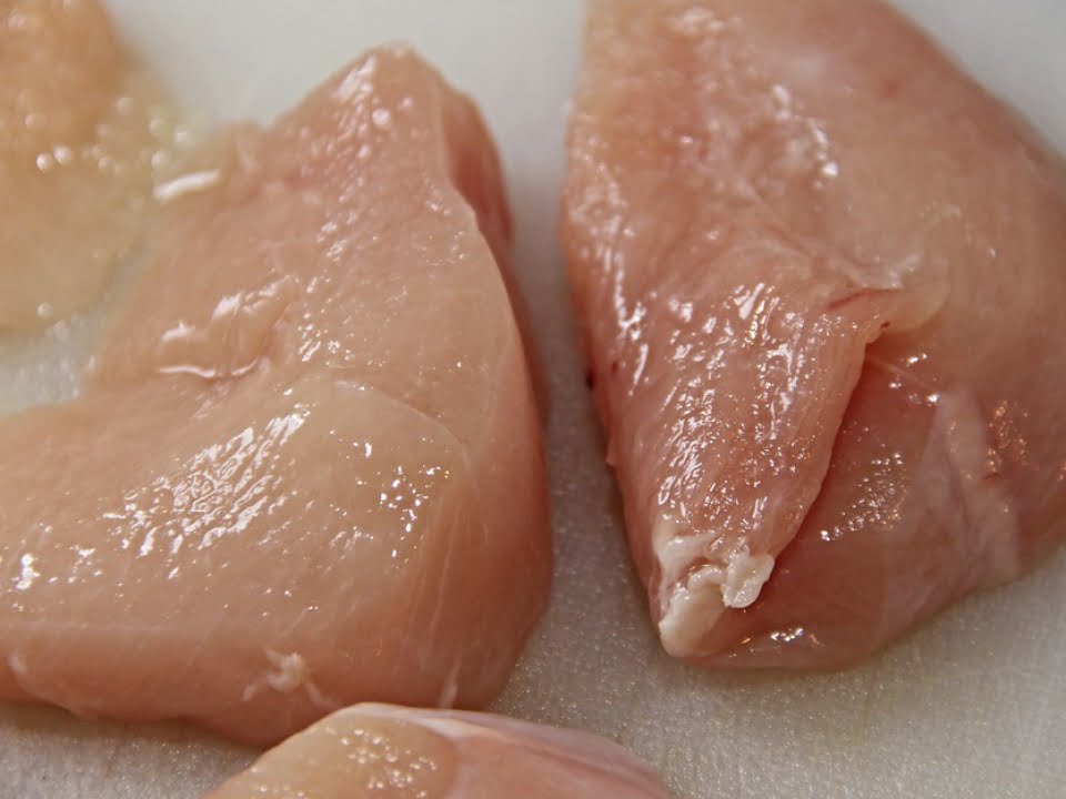 Iti lingi degetele de placere! Cum gatesti piept de pui acordeon cu spanac si ricotta