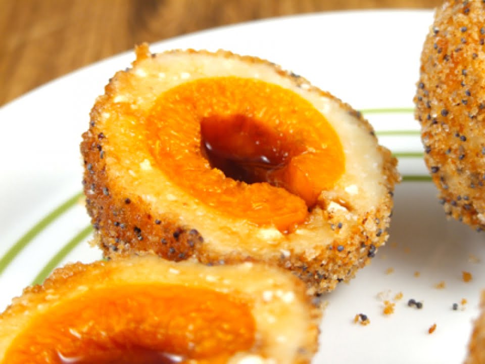 Galusti cu caise, un desert delicios, perfect pentru finalul verii