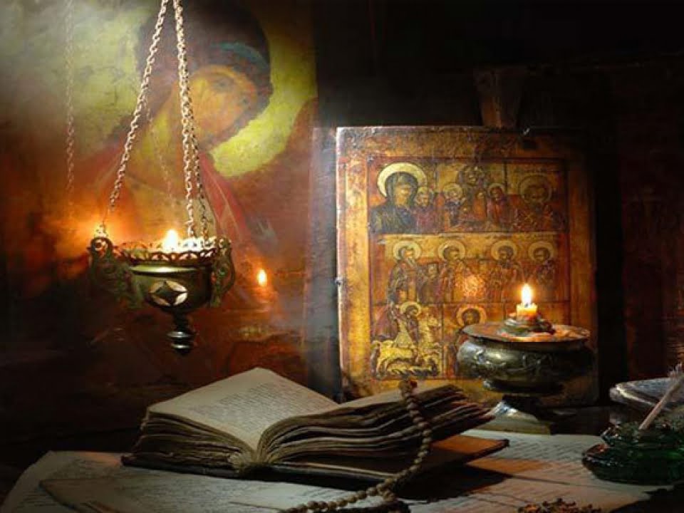 Rugaciunea pentru dezlegarea farmecelor si a blestemelor! Rosteste-o zilnic si vei scapa de necazuri