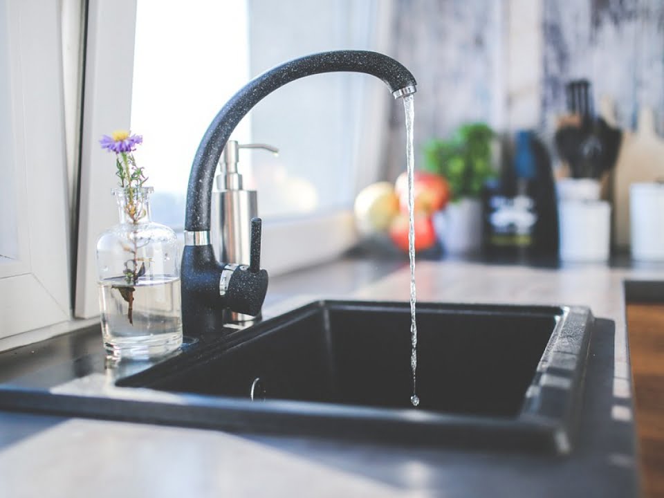 Tine minte! Lucrurile pe care n-ar trebui sa le arunci niciodata in chiuveta