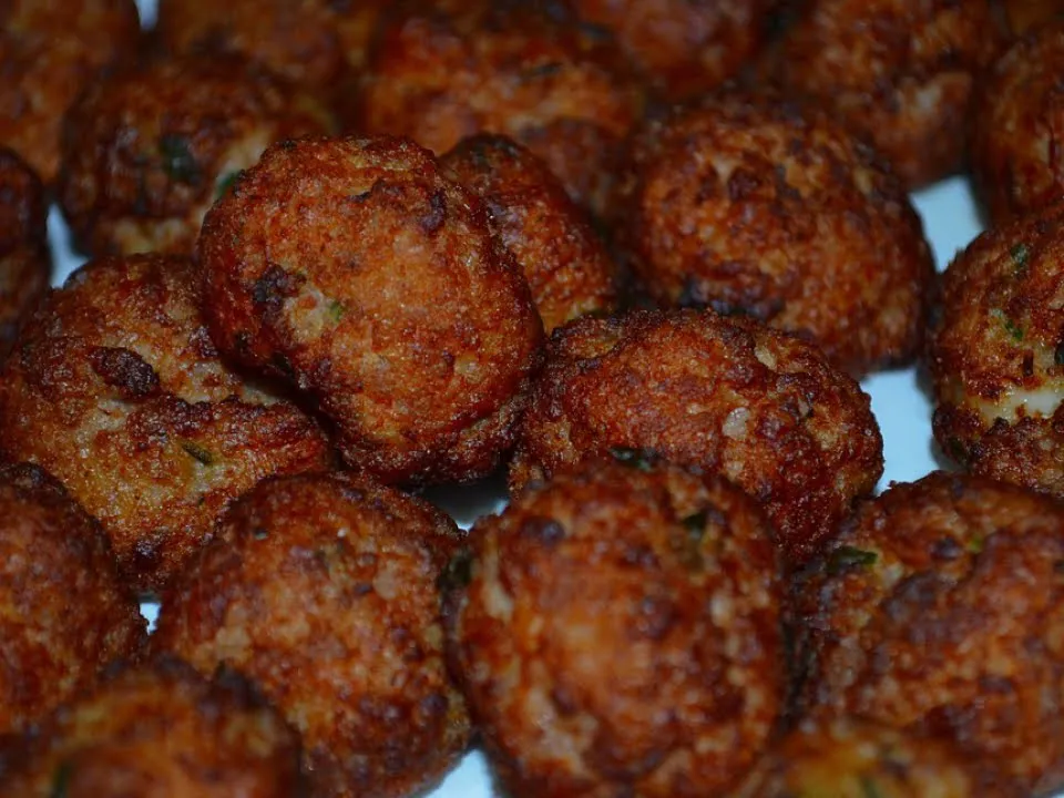 Cum gatesti cele mai fragede chiftelute! Ingredientul minune pe care e musai sa-l adaugi