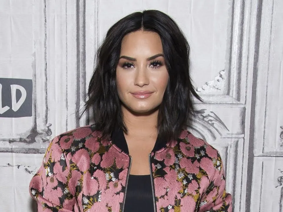 A rupt tacerea dupa trei luni de zile! Mama lui Demi Lovato, adevarul despre starea de sanatate a fiicei ei: ”E o boala!”