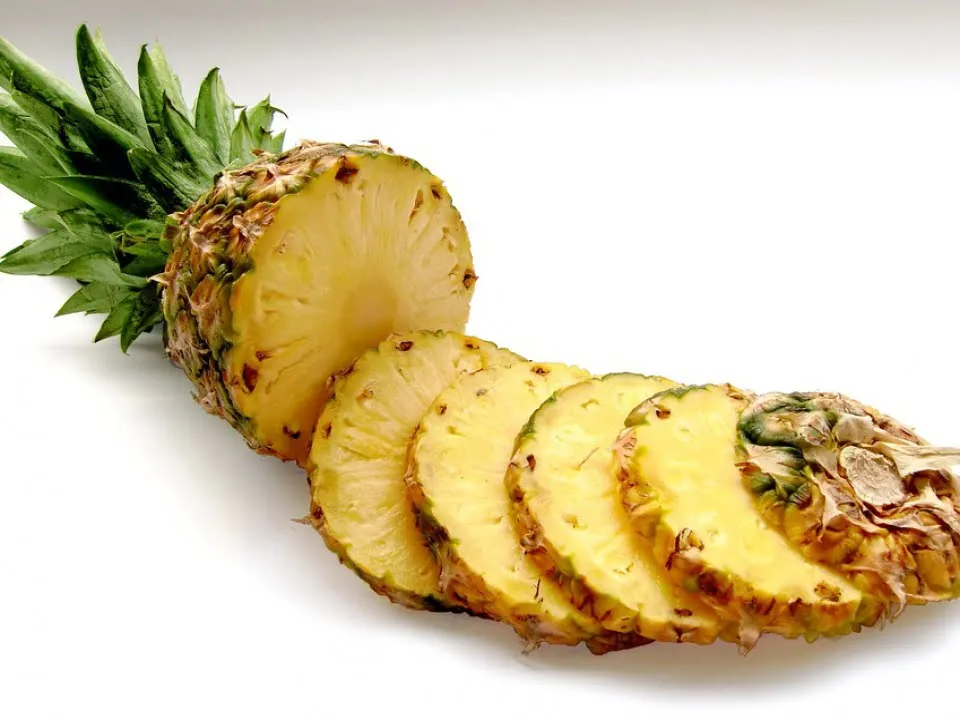 Dieta cu ananas te ajuta sa slabesti rapid si fara batai de cap! Ce sa mananci ca sa ai un trup de invidiat