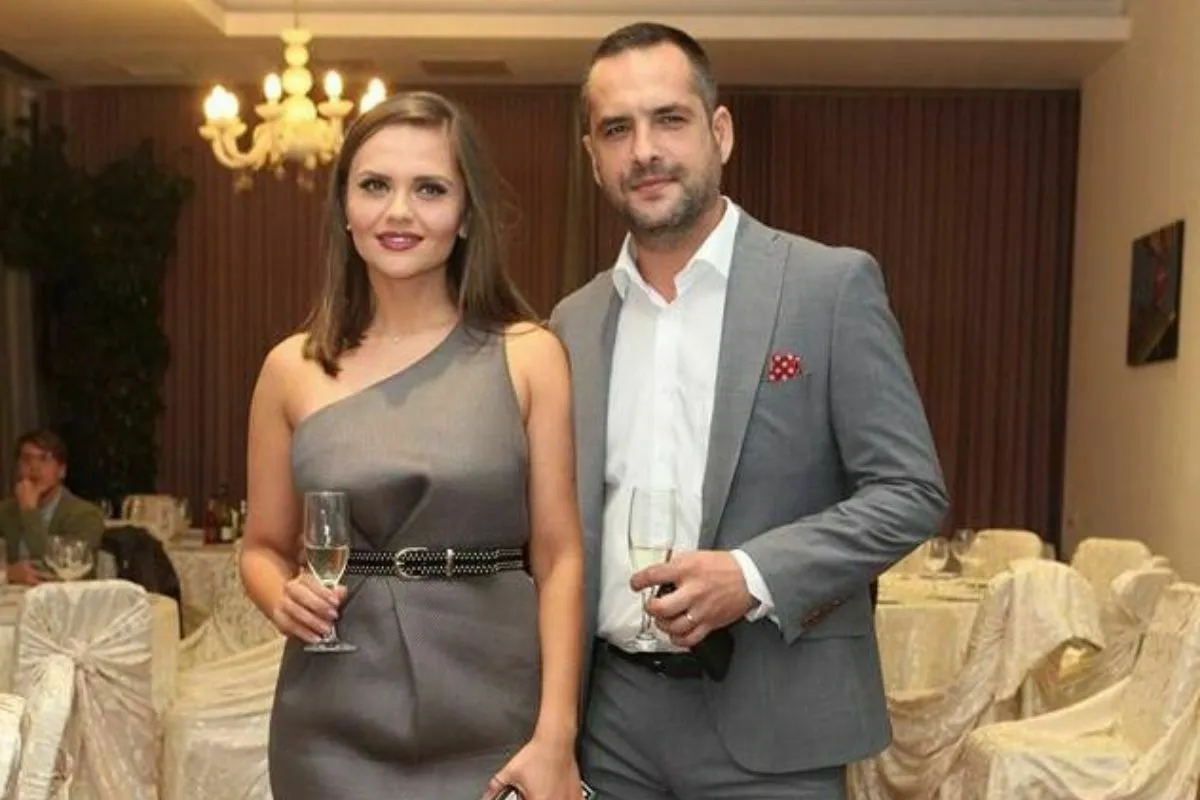 Cum arata parintii Cristinei Siscanu. Poza de colectie cu socrii lui Madalin Ionescu