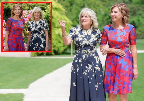 Cat a costat rochia lui Carmen Iohannis de la intalnirea cu Jill Biden. A purtat pantofi roz si o poseta de sute de euro