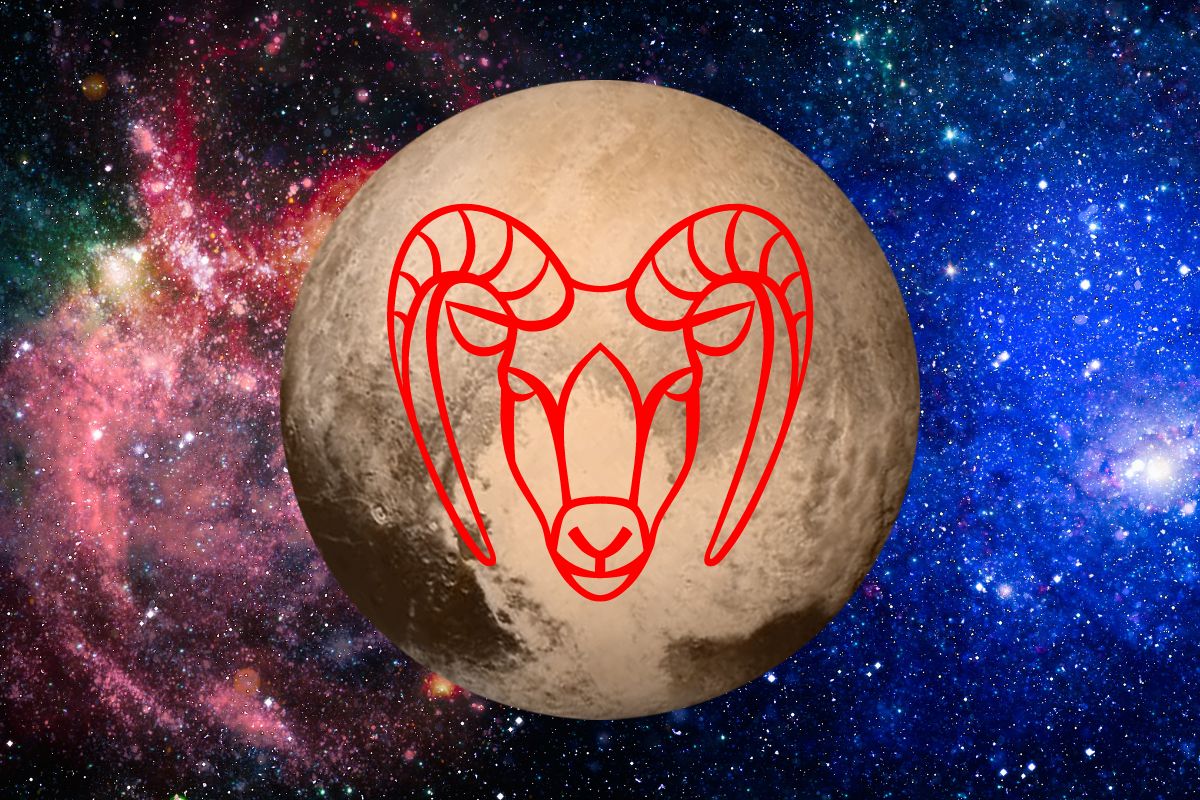 Pe 2 mai Pluto intră în retrograd. Suntem obligați la schimbarea supremă