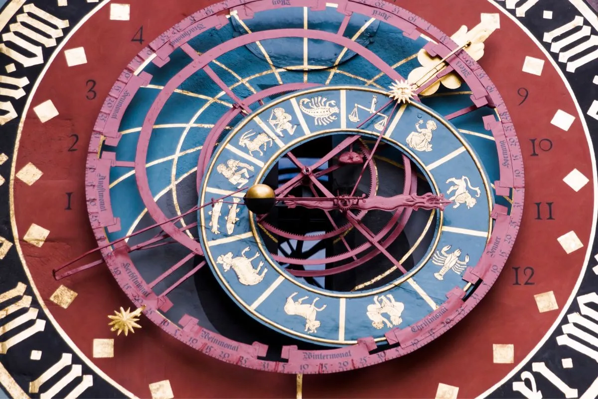 Horoscop weekend 22-23 iulie. Taurii primesc bani, în timp ce Racii se relaxează