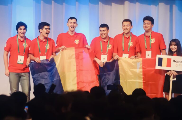 Elevii români au înregistrat o performanță istorică la recenta Olimpiadă Internațională de Matematică