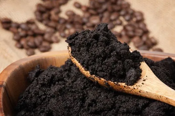 Ce nu știați despre zațul de cafea – Află de ce nu ar trebui să-l aruncați