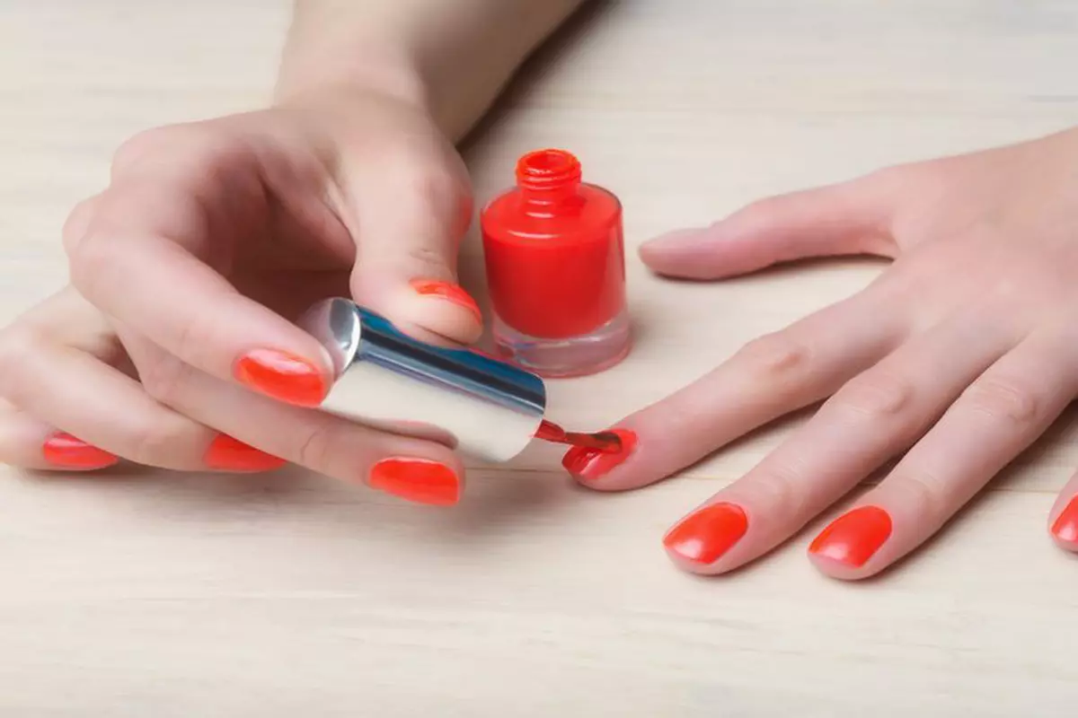 Cele mai frecvente greșeli în manichiură