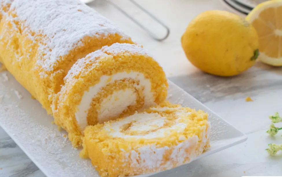 Dulciuri cu pandișpan. Trei rețete delicioase