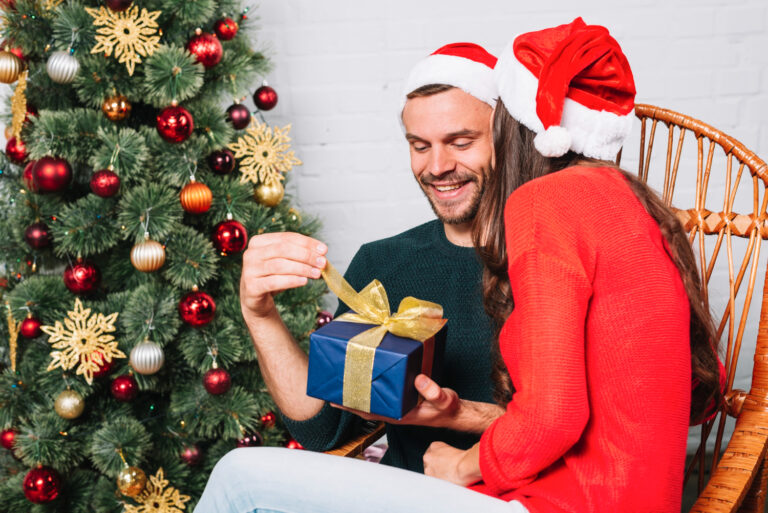 10 idei de cadouri de Crăciun pentru EL