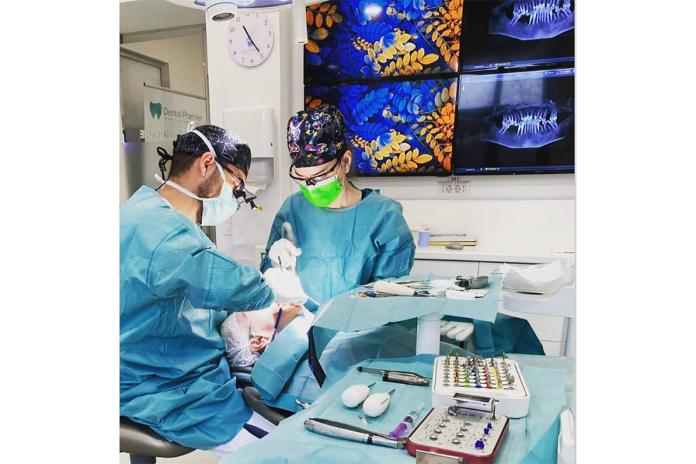 Vino acum la clinica pentru implant dentar Dental Premier și beneficiază de prețuri avantajoase și servicii profesionale