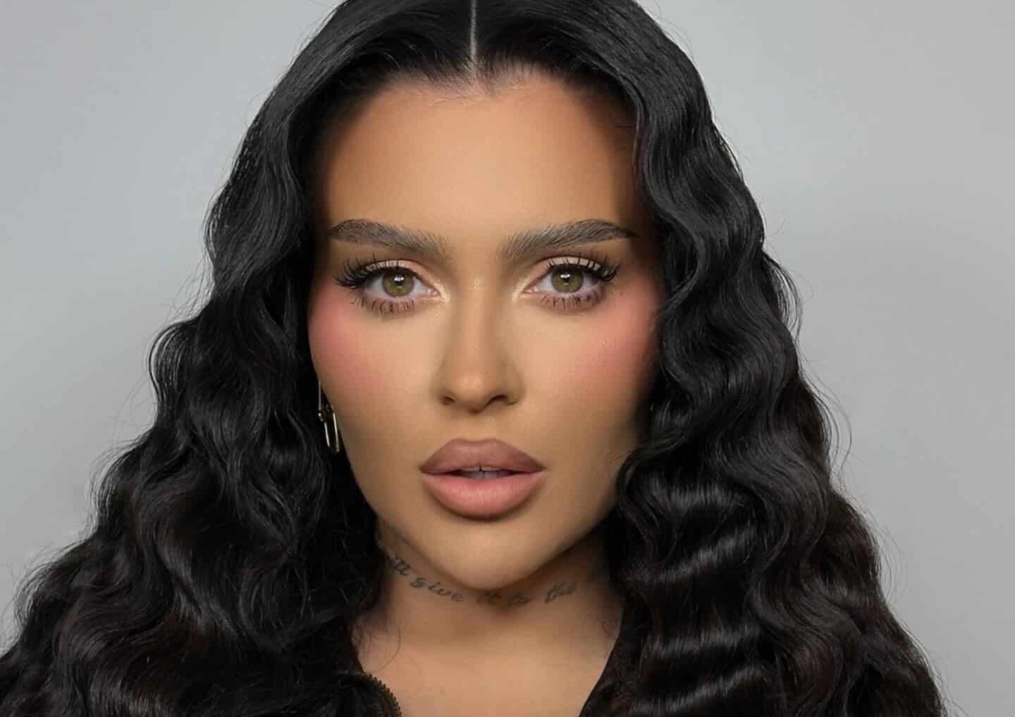 Te-au înșelat cu ceaiuri „magice”! Celebritățile care au susținut diete mincinoase