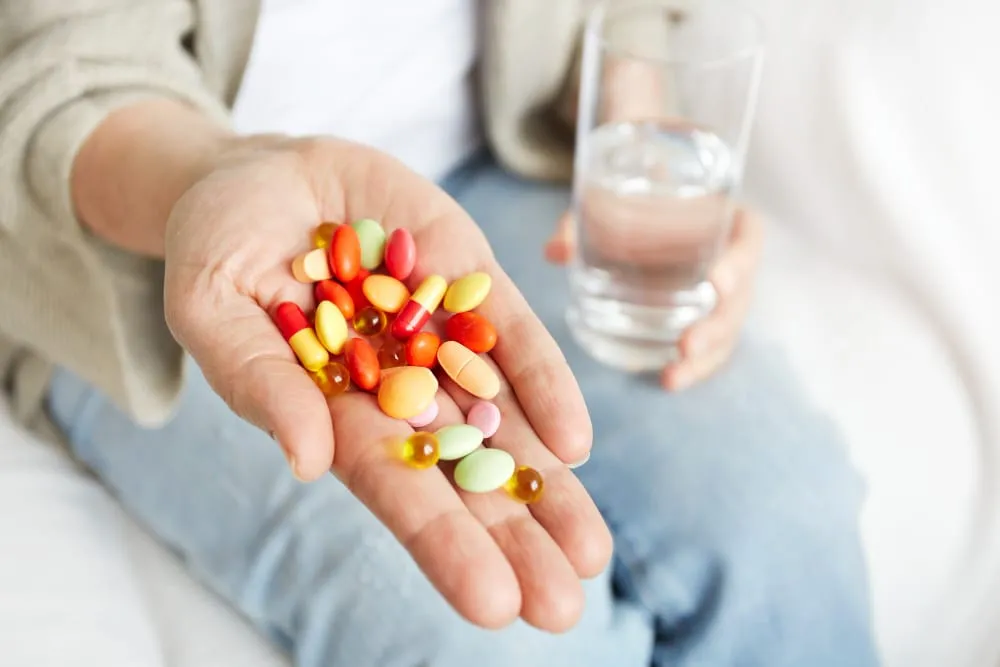 Medicamentele și suplimentele de sănătate se scumpesc din cauza creșterii TVA-ului
