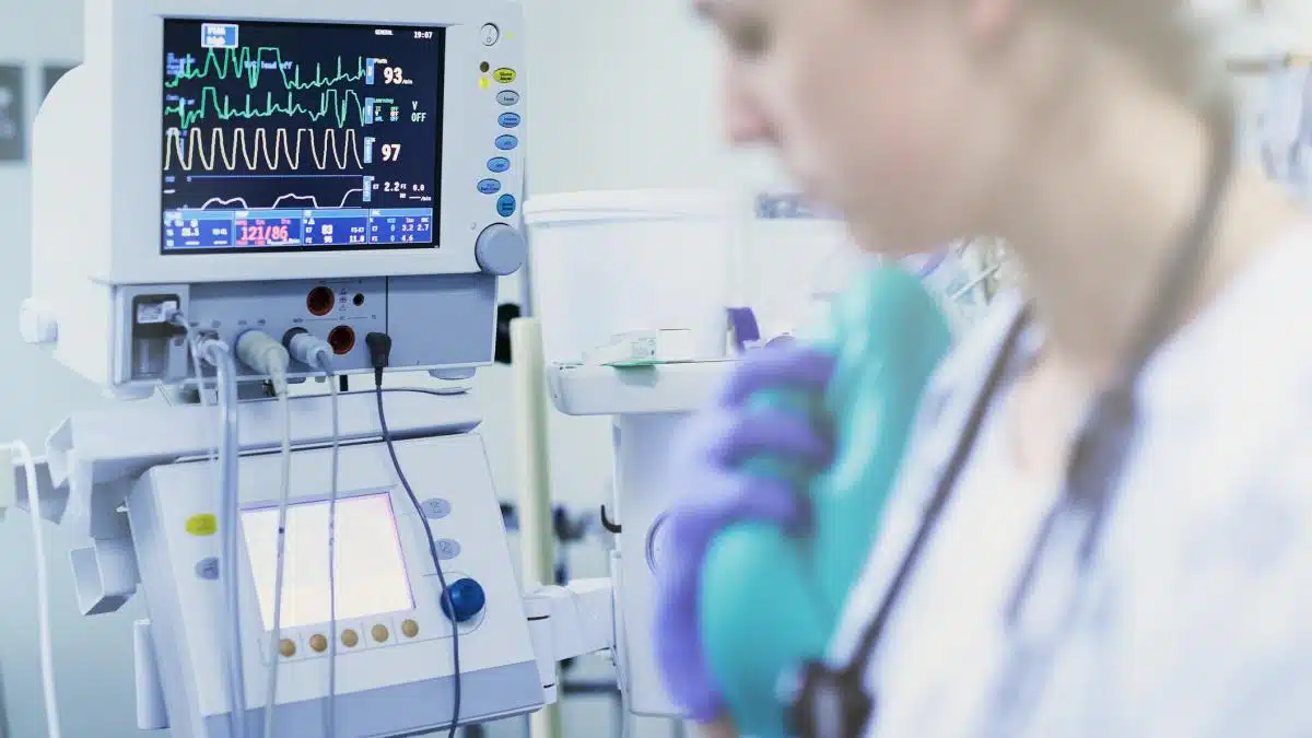 Gripă agresivă lovește Marea Britanie, spitalele sunt copleșite