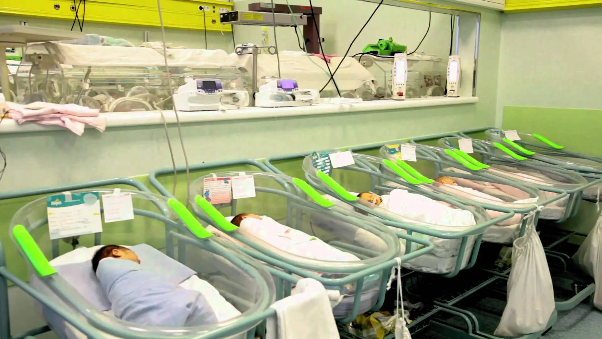 Iași 2025 – 6.808 nașteri. Orașul care sfidează criza demografică a României
