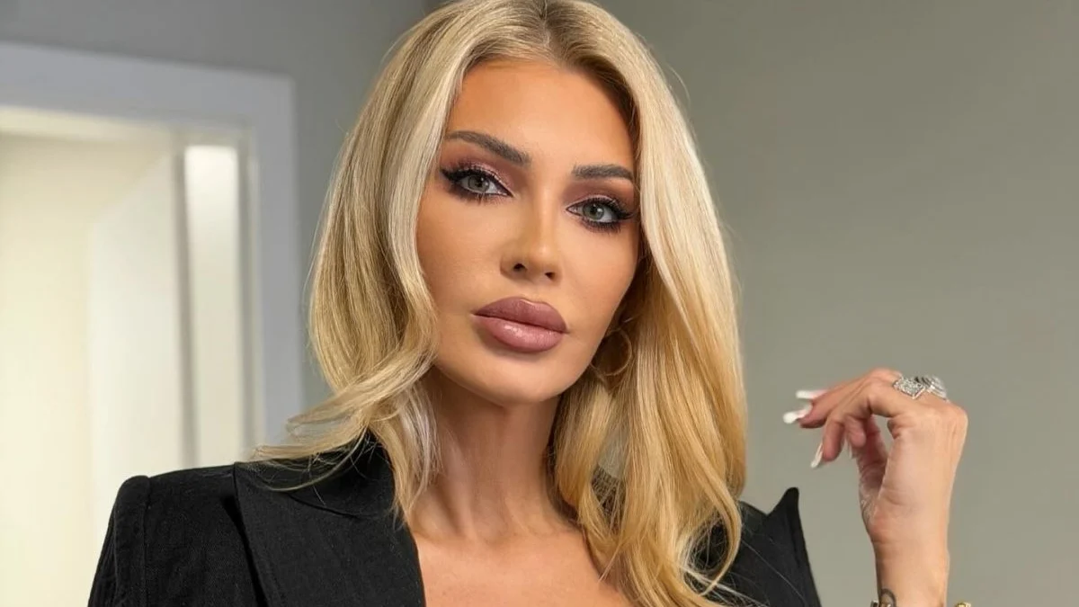 Alina Petre este noua gazdă Acces Direct cât timp Vaida e în Asia Express