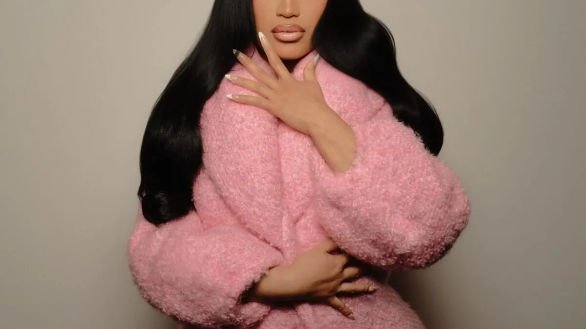 Cardi B lansează linia de păr Grow-Good cu prețuri de la 14,99 dolari
