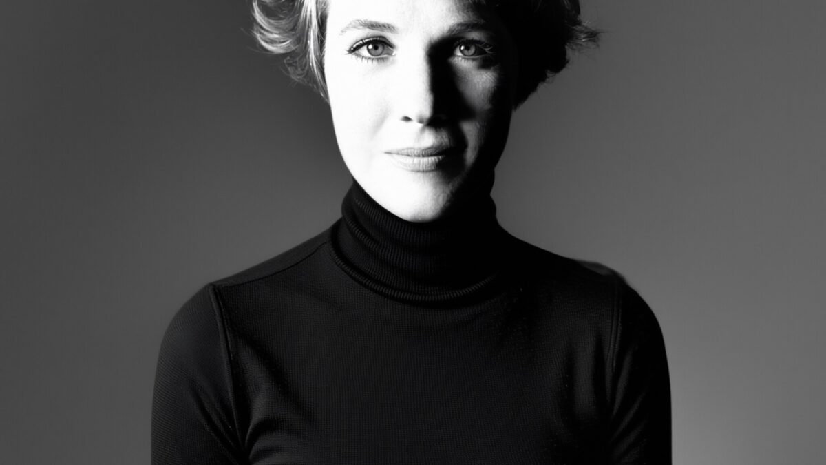 Julie Andrews la 29 de ani, între Mary Poppins și visul de a fi regină a burlescului