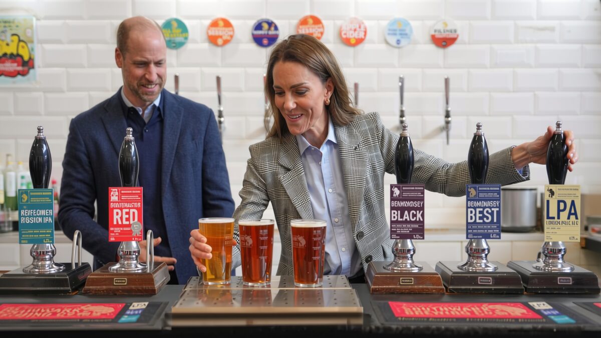 Kate Middleton a servit clienți într-o piață veche de 1000 de ani