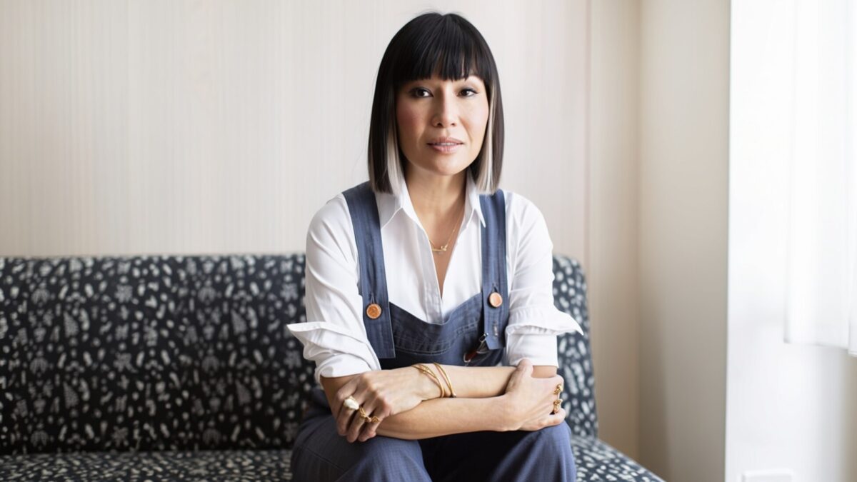 Colierul de 1,5 milioane de dolari cu care Mimi So marchează 30 de ani de carieră