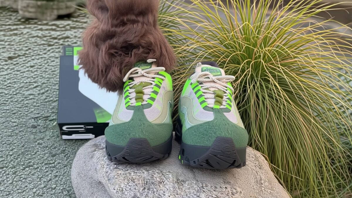 Nike Air Max 95 Oregon Ducks costă 250 de dolari și vin în două variante inspirate de lemn