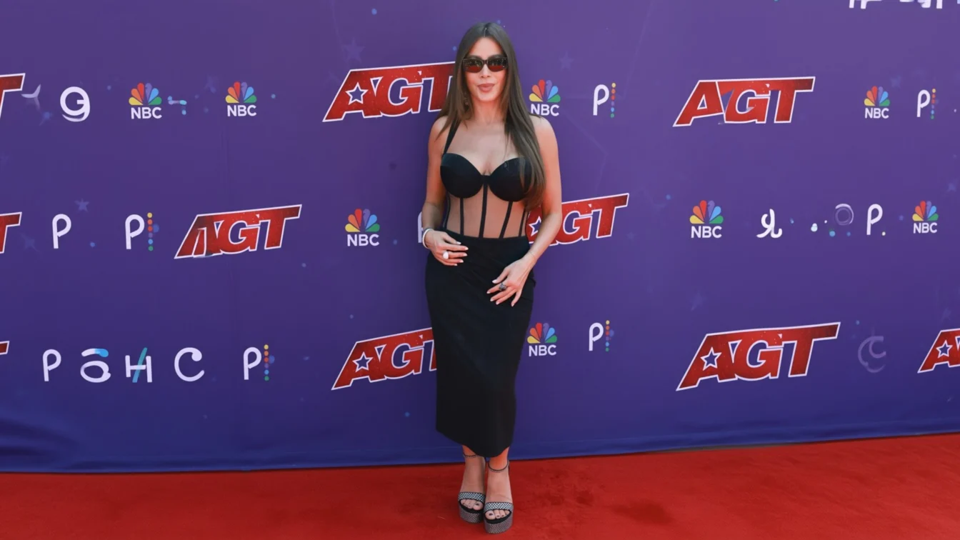Sofia Vergara revine la America’s Got Talent sezonul 21 în sandale Dolce & Gabbana