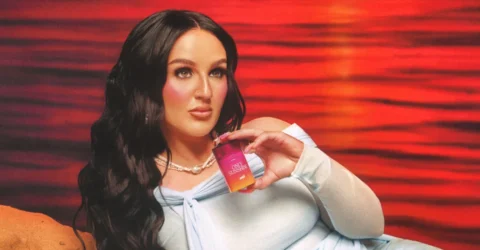 Vânzări de 400.000 de dolari într-un live – cum a explodat piața parfumurilor pe TikTok