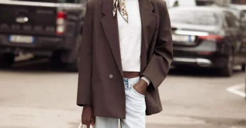 4 moduri surprinzătoare prin care poți purta eșarfa de mătase în primăvara 2026